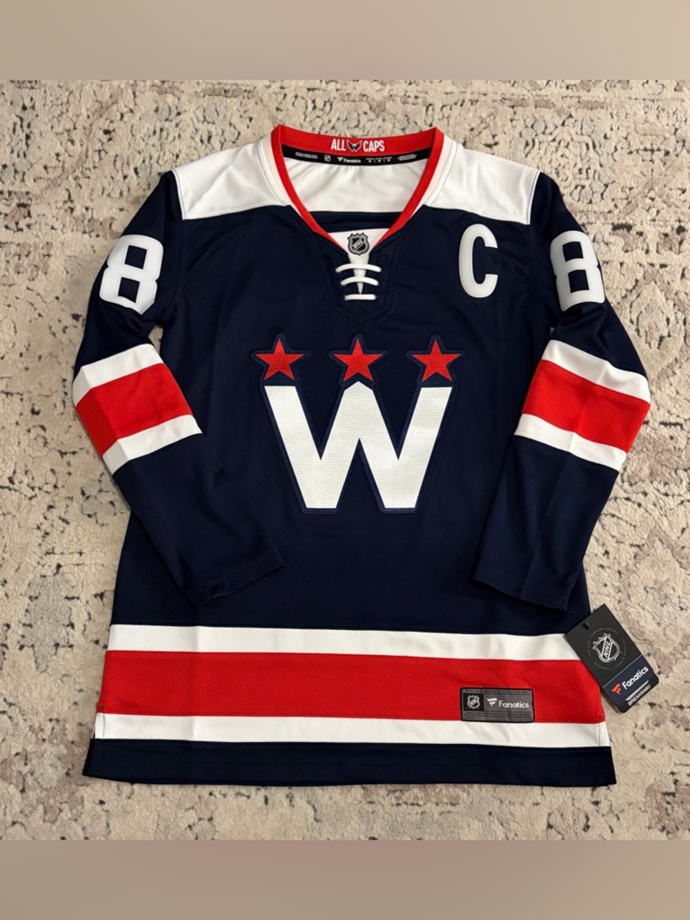 Fanatics Authentic Washington Capitals Alex Ovechkin #8 Jersey Women’s Sz: M - Picture 2 of 5